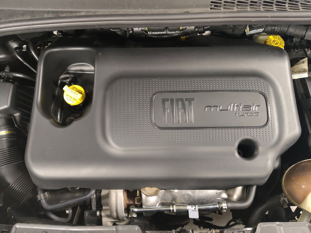 Used 2020 FIAT 500L Pop w/ Popular Equipment Group FWD image 30