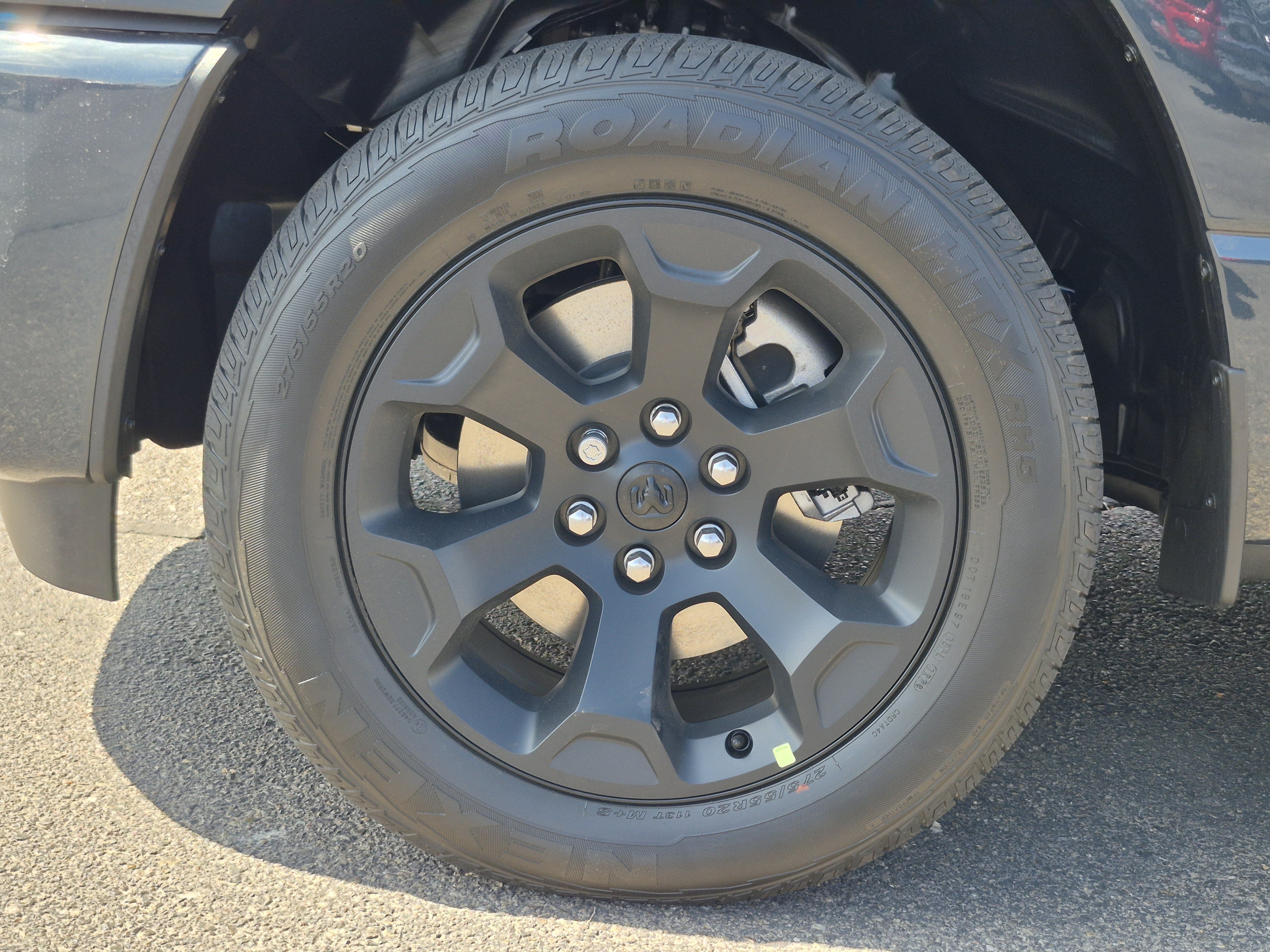 New 2026 RAM 1500 Express AWD/4WD image 13