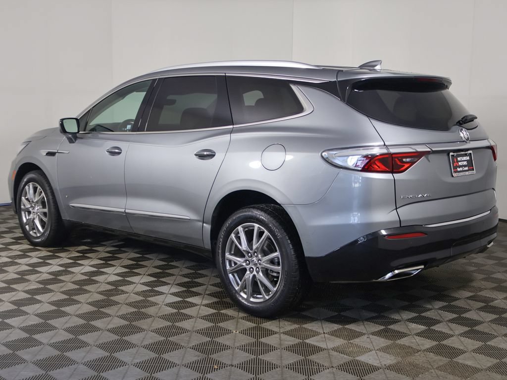 Used 2023 Buick Enclave Premium w/ Experience Buick Package FWD image 15
