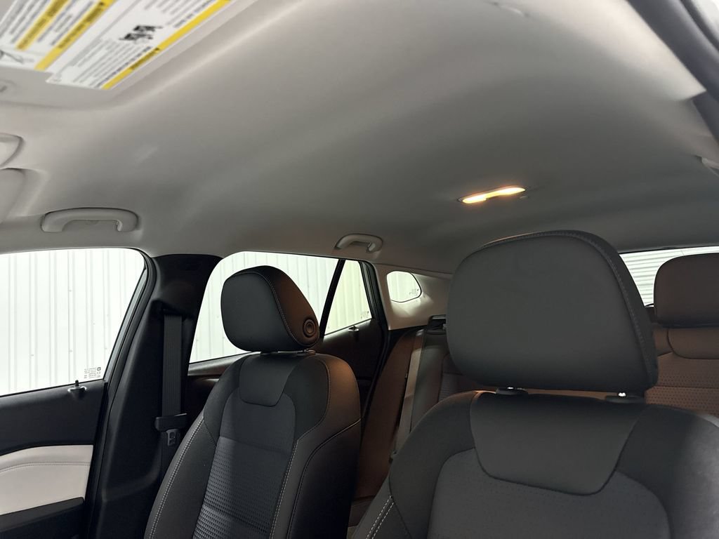 New 2026 Chevrolet Trax LT w/ Midnight Edition FWD image 19