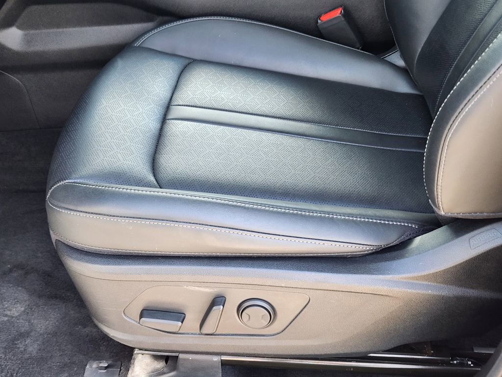 Certified 2023 Kia Sorento S w/ Panoramic Sunroof Package AWD/4WD image 8