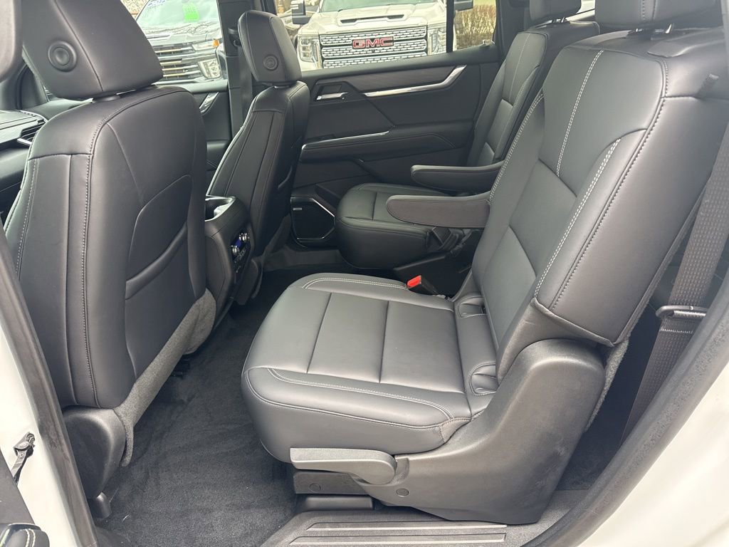 Certified 2024 GMC Acadia Elevation w/ Luxury Package image 31