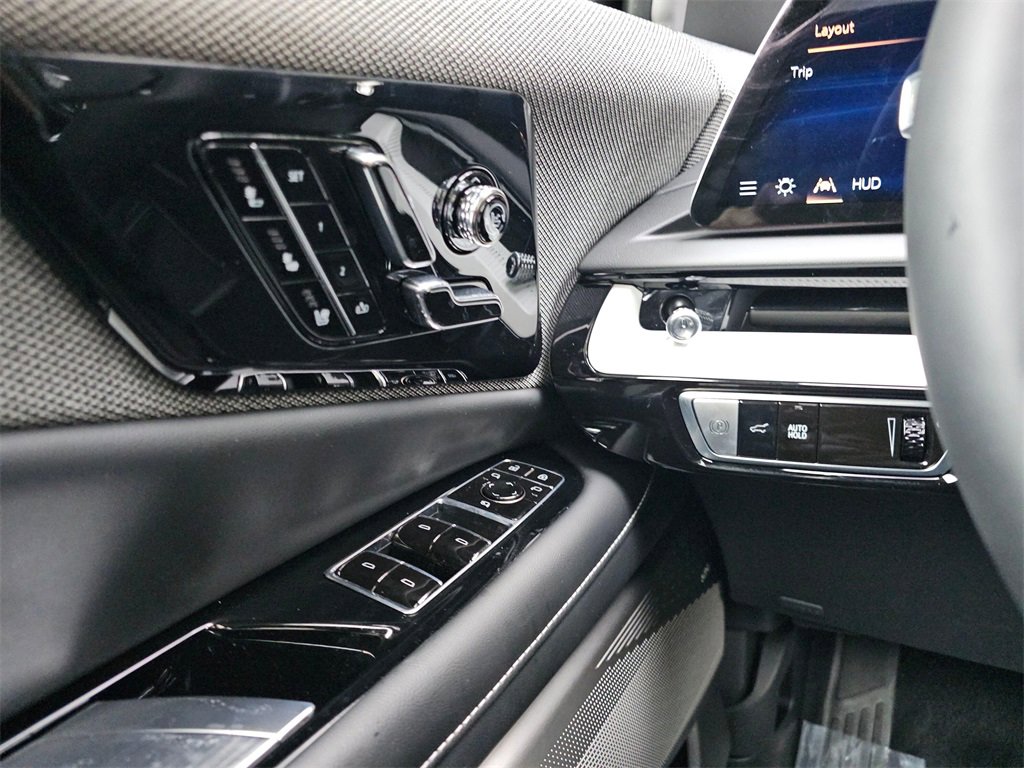 New 2026 Cadillac Optiq Sport 2 image 33