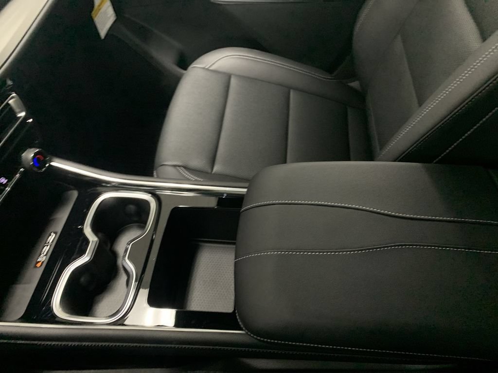 New 2026 Chevrolet Traverse LT w/ Driver Confidence Package AWD/4WD image 63