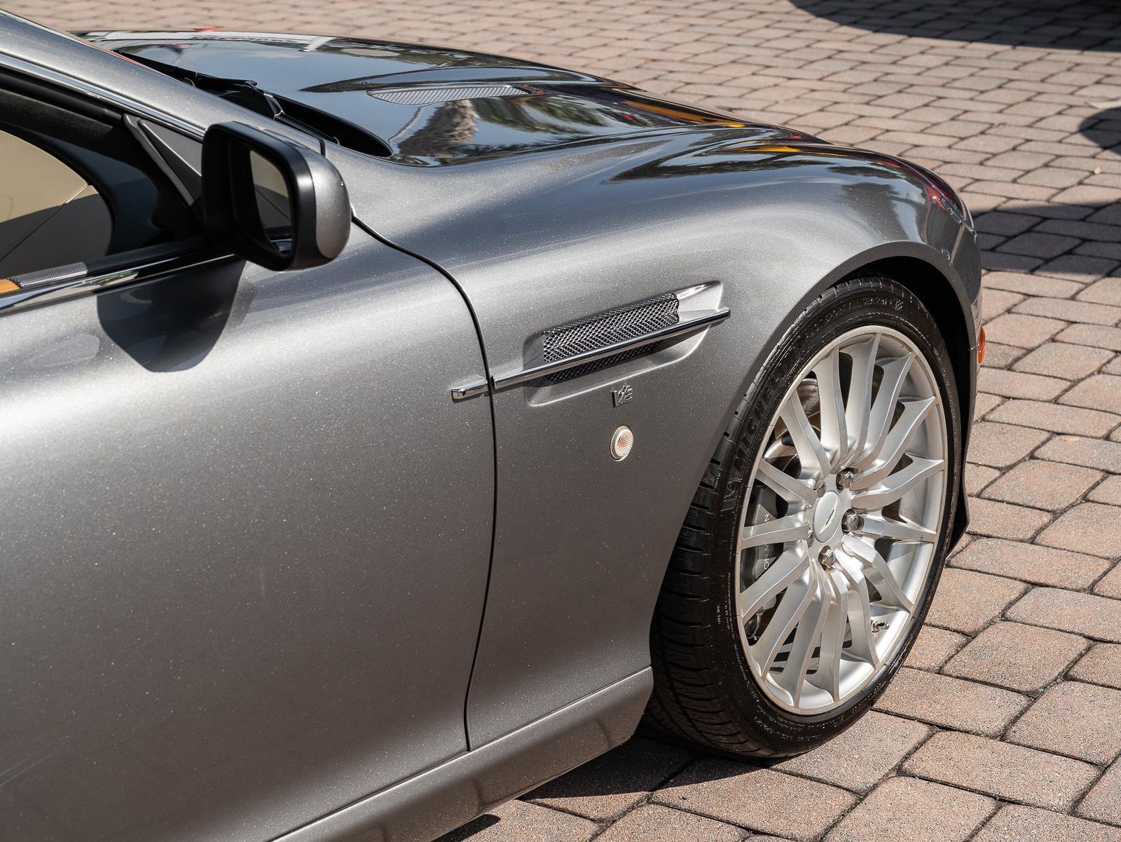 Used 2006 Aston Martin DB9 Volante image 15