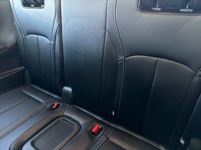Used 2023 INFINITI QX60 Luxe w/ Cargo Package FWD image 19