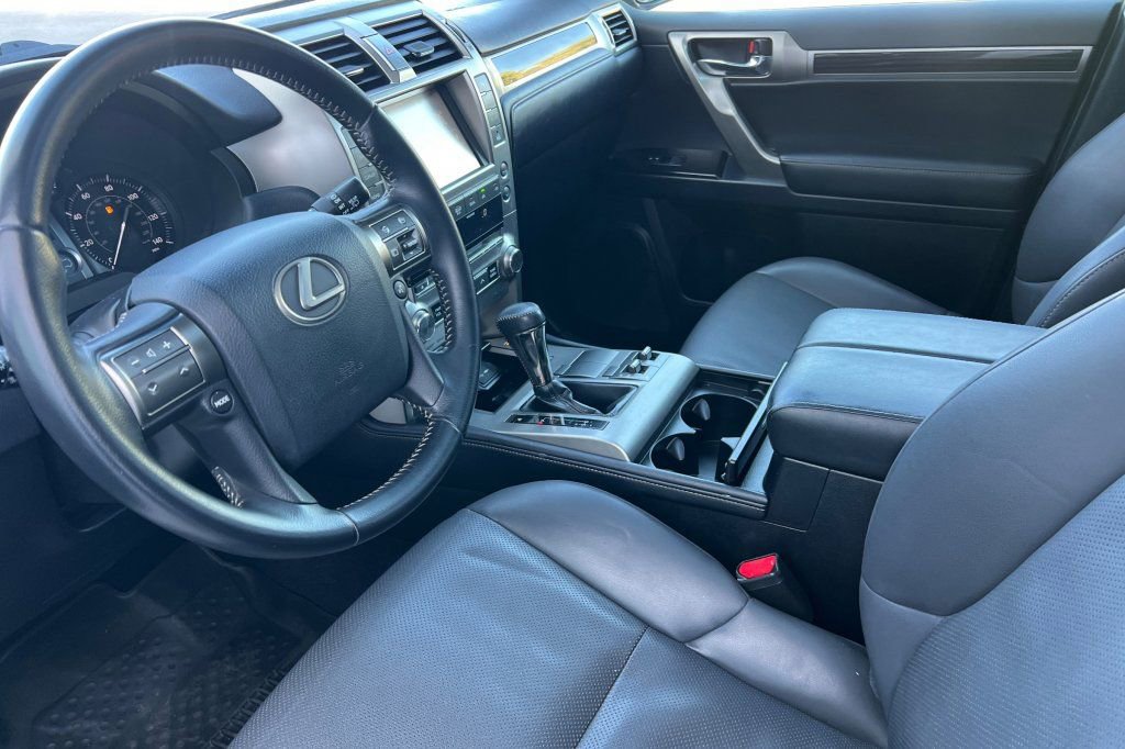 Used 2018 Lexus GX 460 w/ Navigation Package AWD/4WD image 7