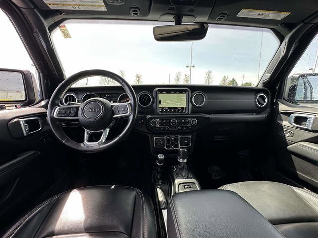 Used 2021 Jeep Wrangler Unlimited Sahara AWD/4WD image 13