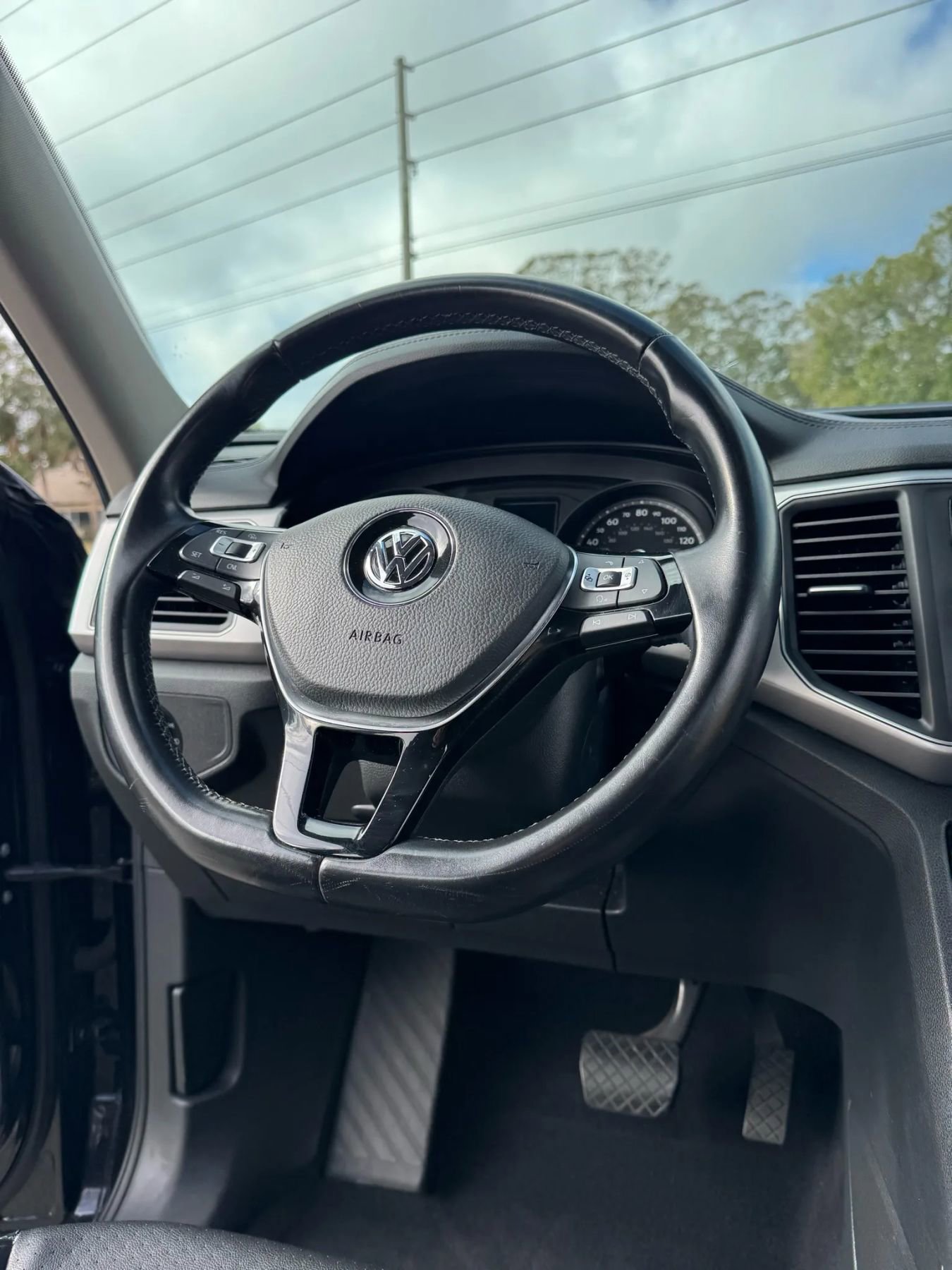 Used 2018 Volkswagen Atlas SE image 21