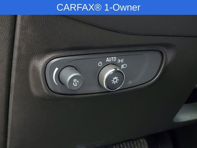 Certified 2021 Chevrolet Equinox LS w/ LS Convenience Package AWD/4WD image 13