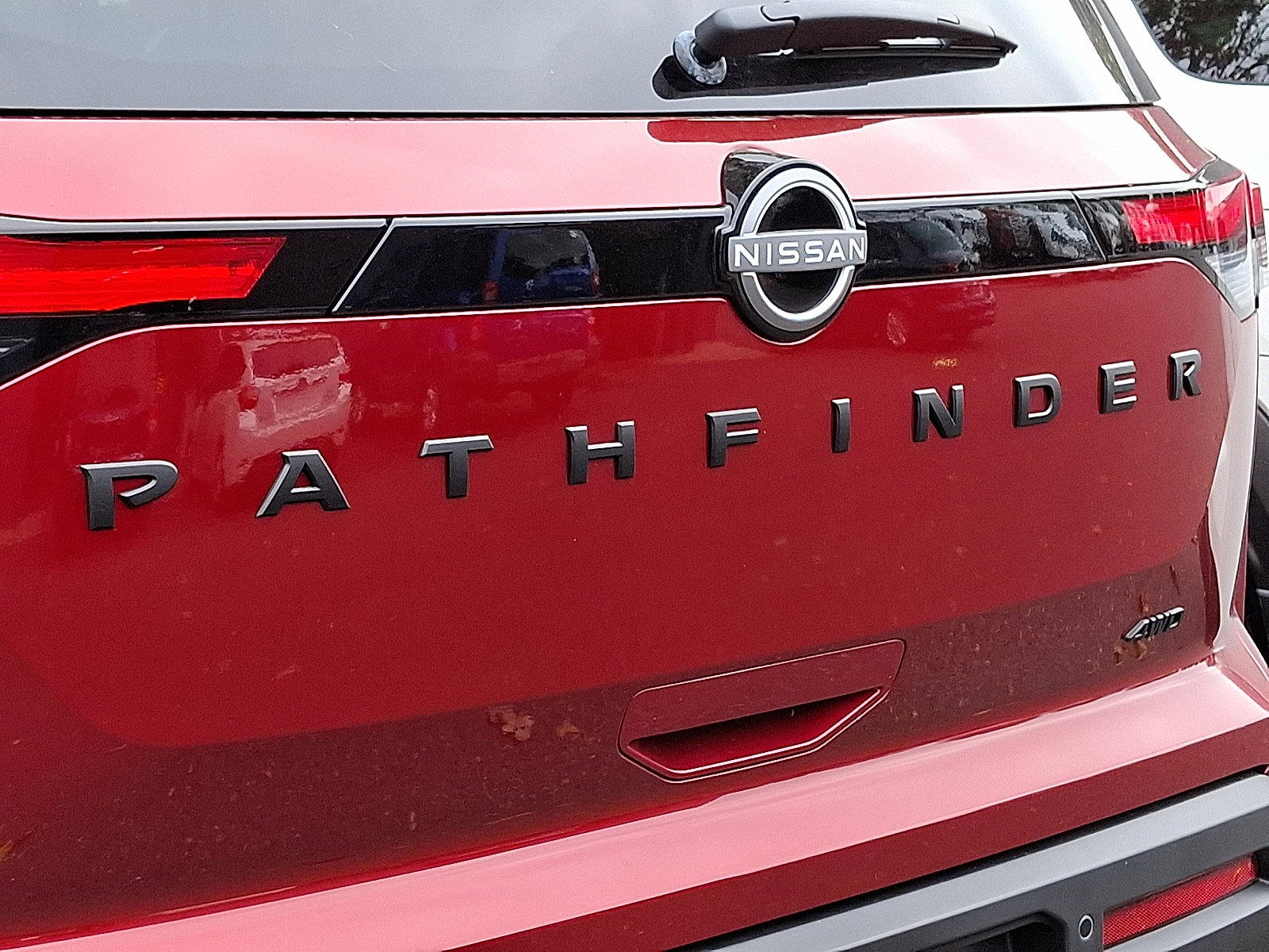 New 2025 Nissan Pathfinder SV w/ SV Premium Package image 5