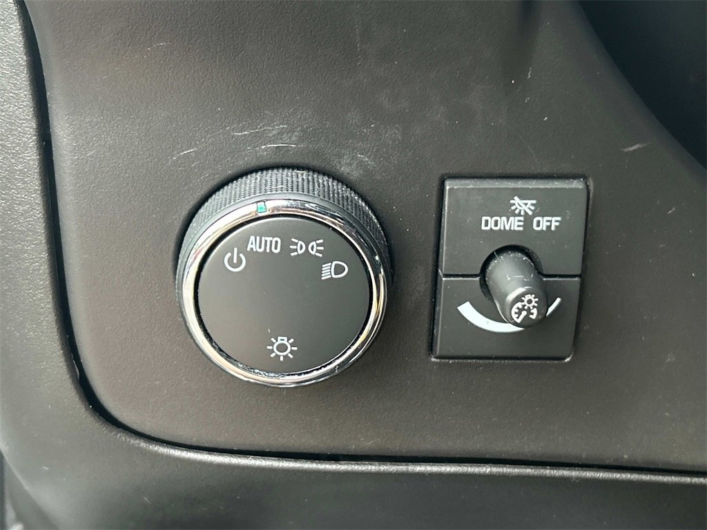 Used 2023 GMC Savana 2500 w/ Driver Convenience Package image 16