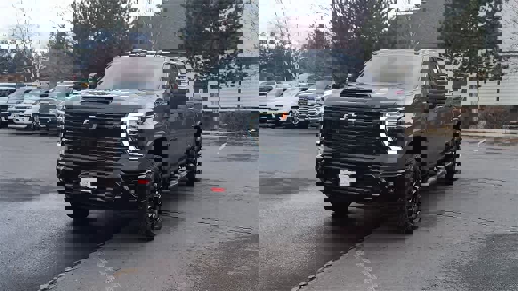 Used 2025 Chevrolet Silverado 3500 LTZ w/ LTZ Plus Package image 4