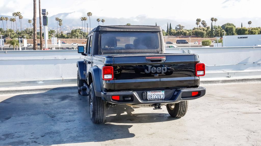Used 2021 Jeep Gladiator Sport AWD/4WD image 7