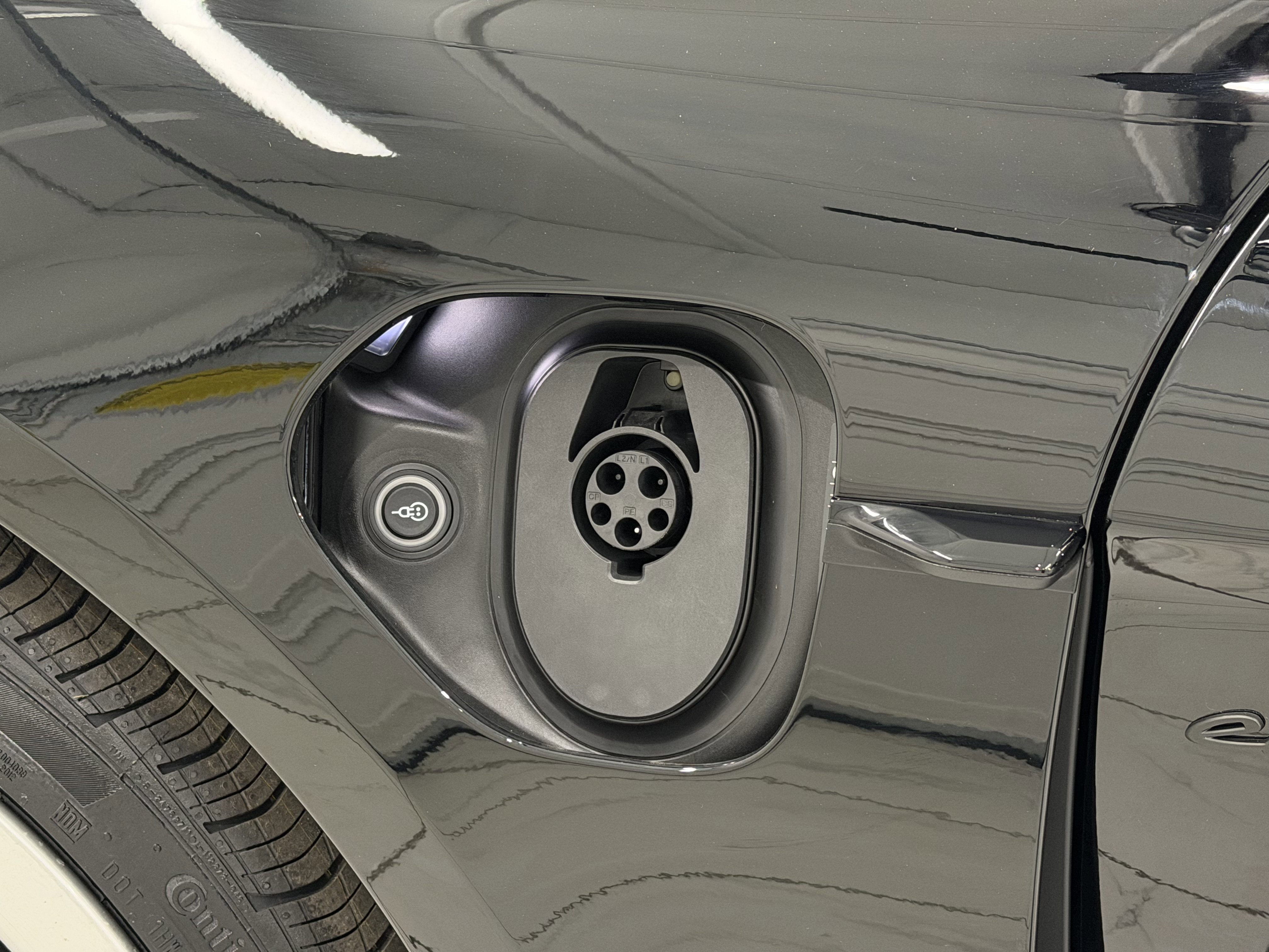 New 2026 Porsche Taycan GTS image 68