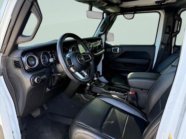 Used 2021 Jeep Wrangler Unlimited Sahara AWD/4WD image 4