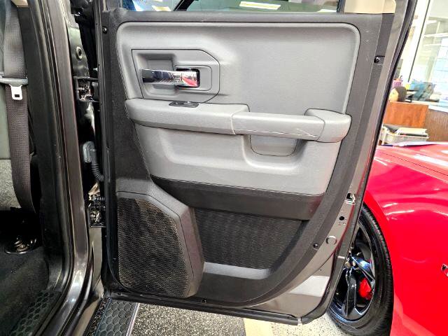Used 2019 RAM 1500 Classic SLT image 26