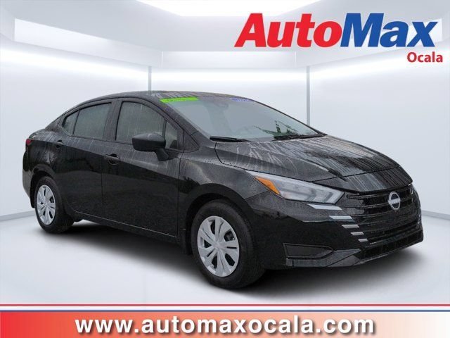 Used 2025 Nissan Versa S w/ Trunk Package
