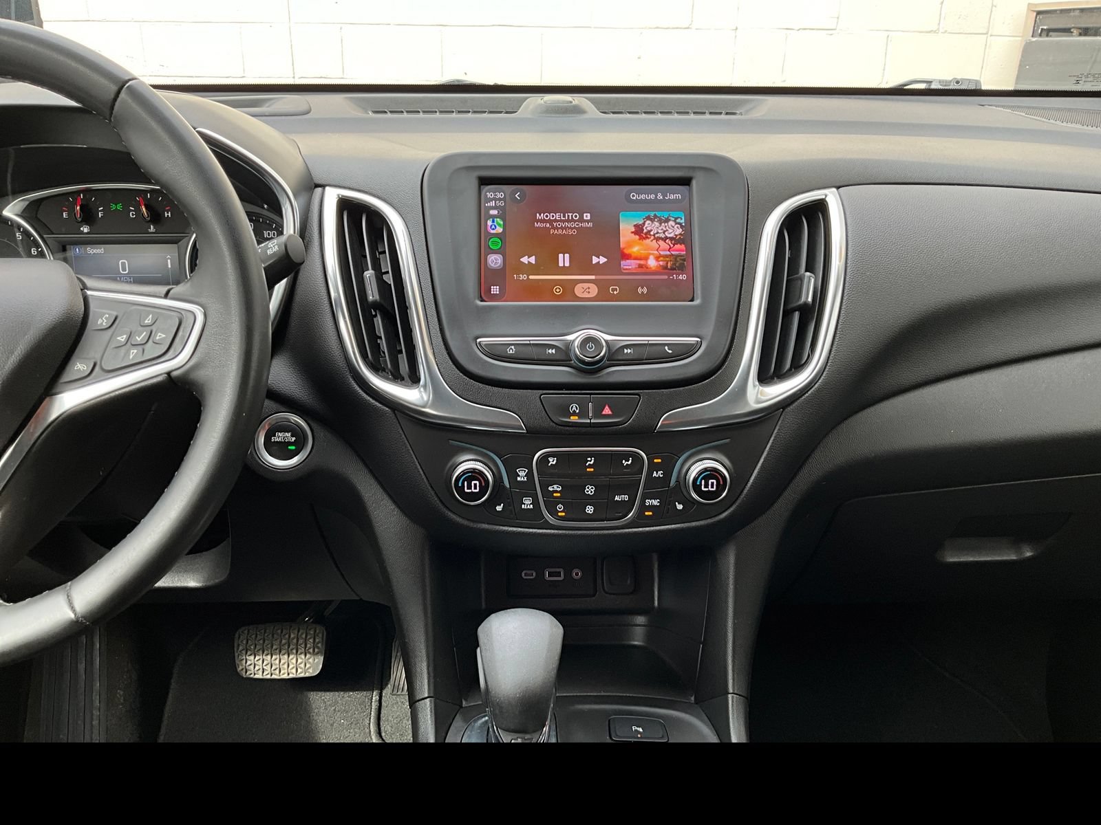 Used 2024 Chevrolet Equinox LT AWD/4WD image 4
