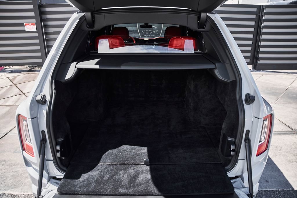 Used 2024 Rolls-Royce Cullinan Black Badge w/ Dark Exterior Package AWD/4WD image 18