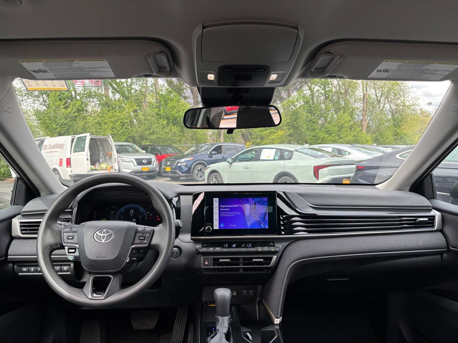 Used 2025 Toyota Camry LE FWD image 33