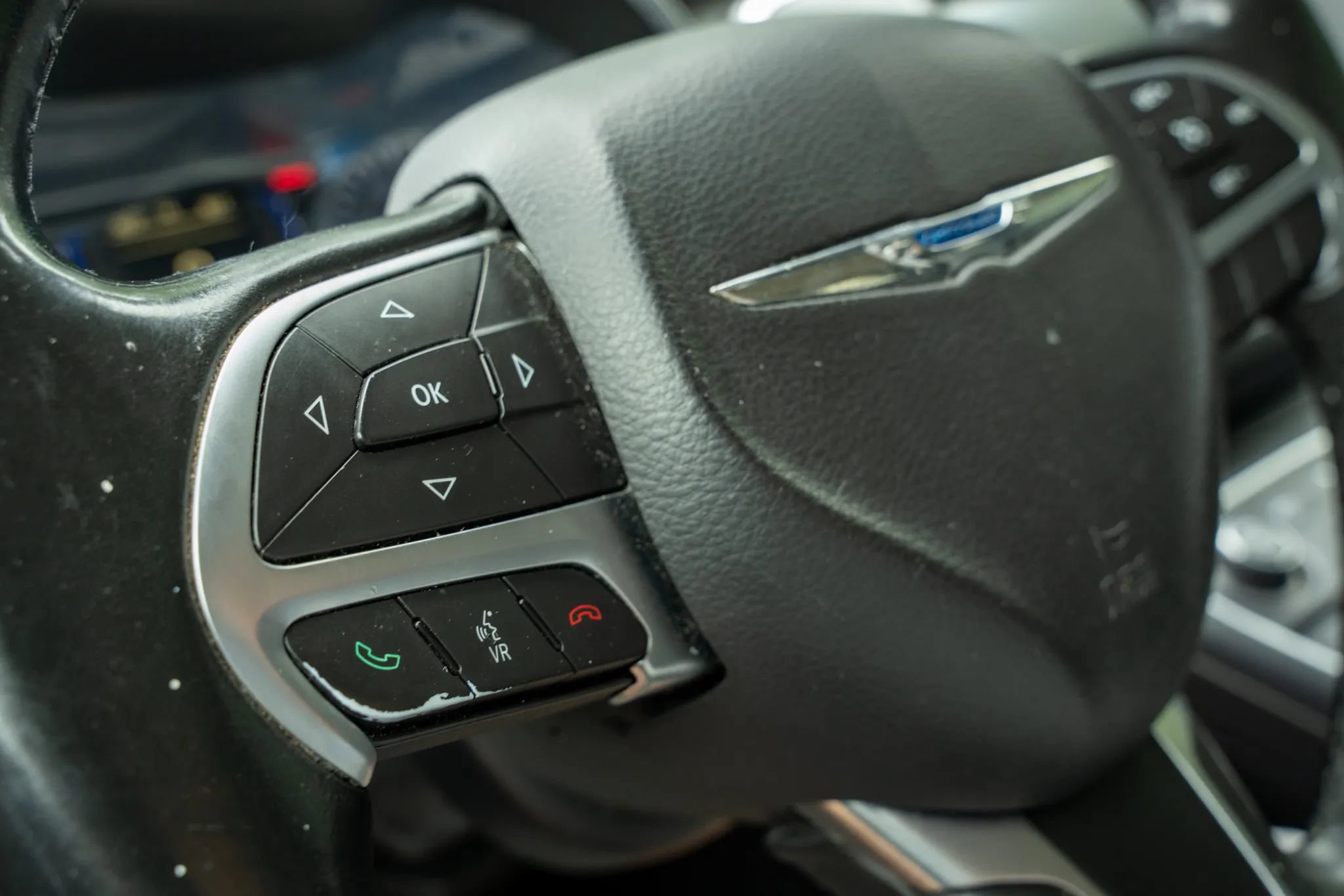 Used 2017 Chrysler 200 Limited Platinum FWD image 23