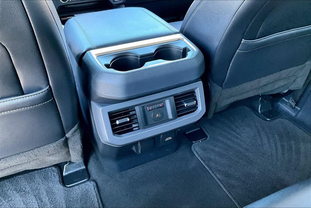 Used 2024 Ford F250 Lariat w/ Chrome Package AWD/4WD image 34