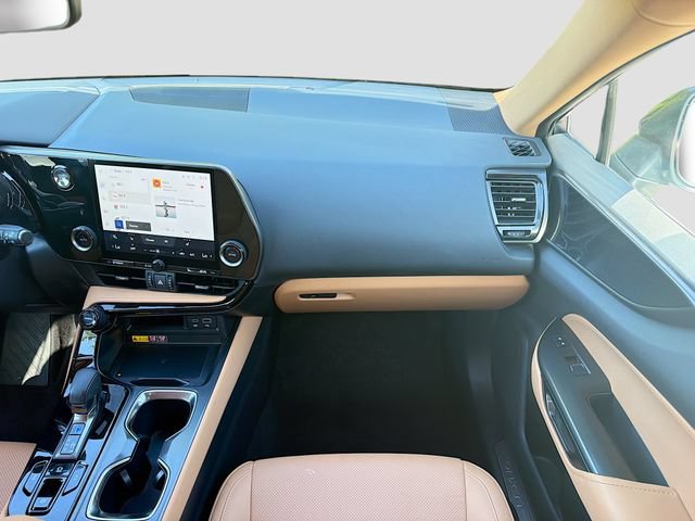 Used 2025 Lexus NX 250 FWD w/ Towing Package (2000 Lbs) image 18