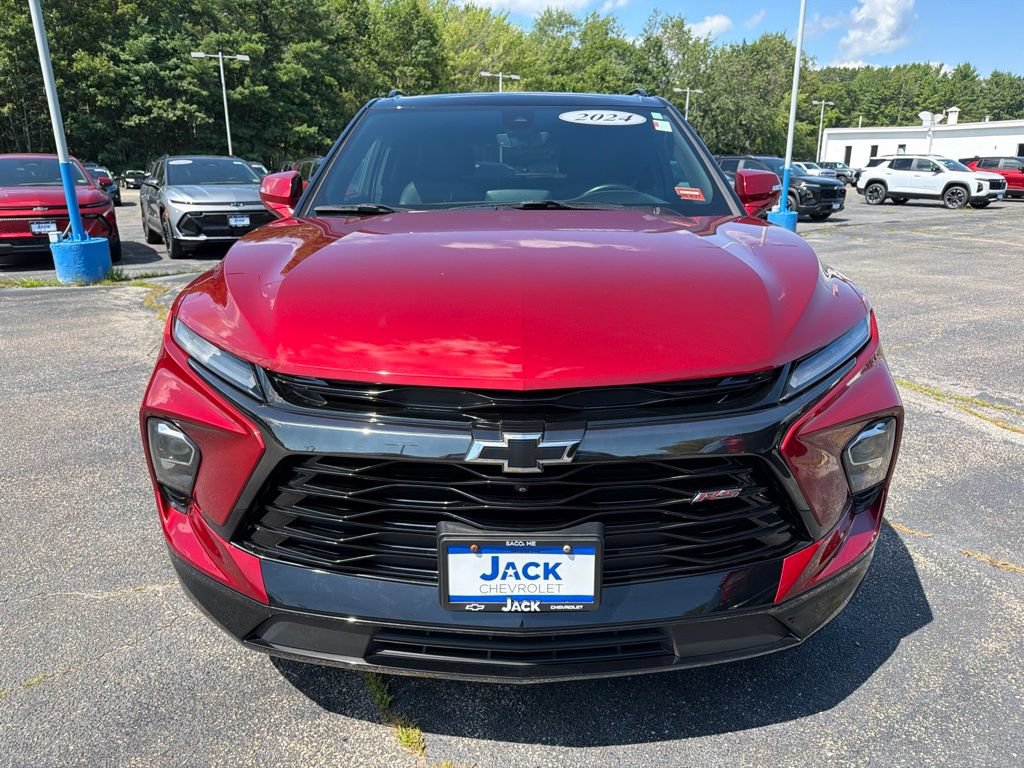 Used 2024 Chevrolet Blazer RS w/ Driver Confidence II Package AWD/4WD image 2