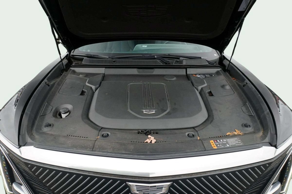 Used 2024 Cadillac Lyriq Luxury RWD image 12