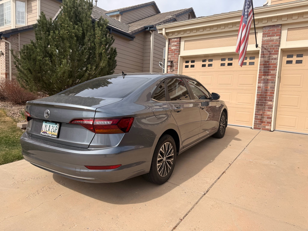 Used 2019 Volkswagen Jetta SE w/ Cold Weather Package image 6