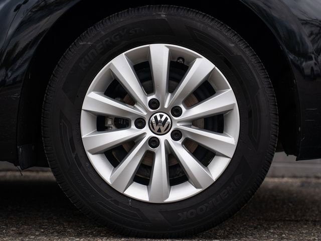 Used 2016 Volkswagen Beetle 1.8T FWD image 12