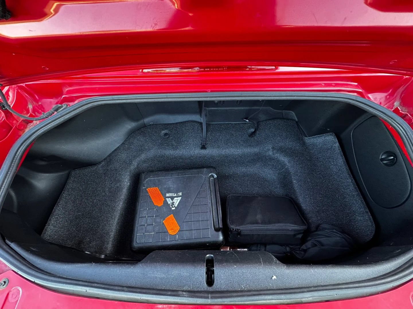 Used 2008 MAZDA MX-5 Miata Grand Touring w/ Premium Pkg RWD image 26