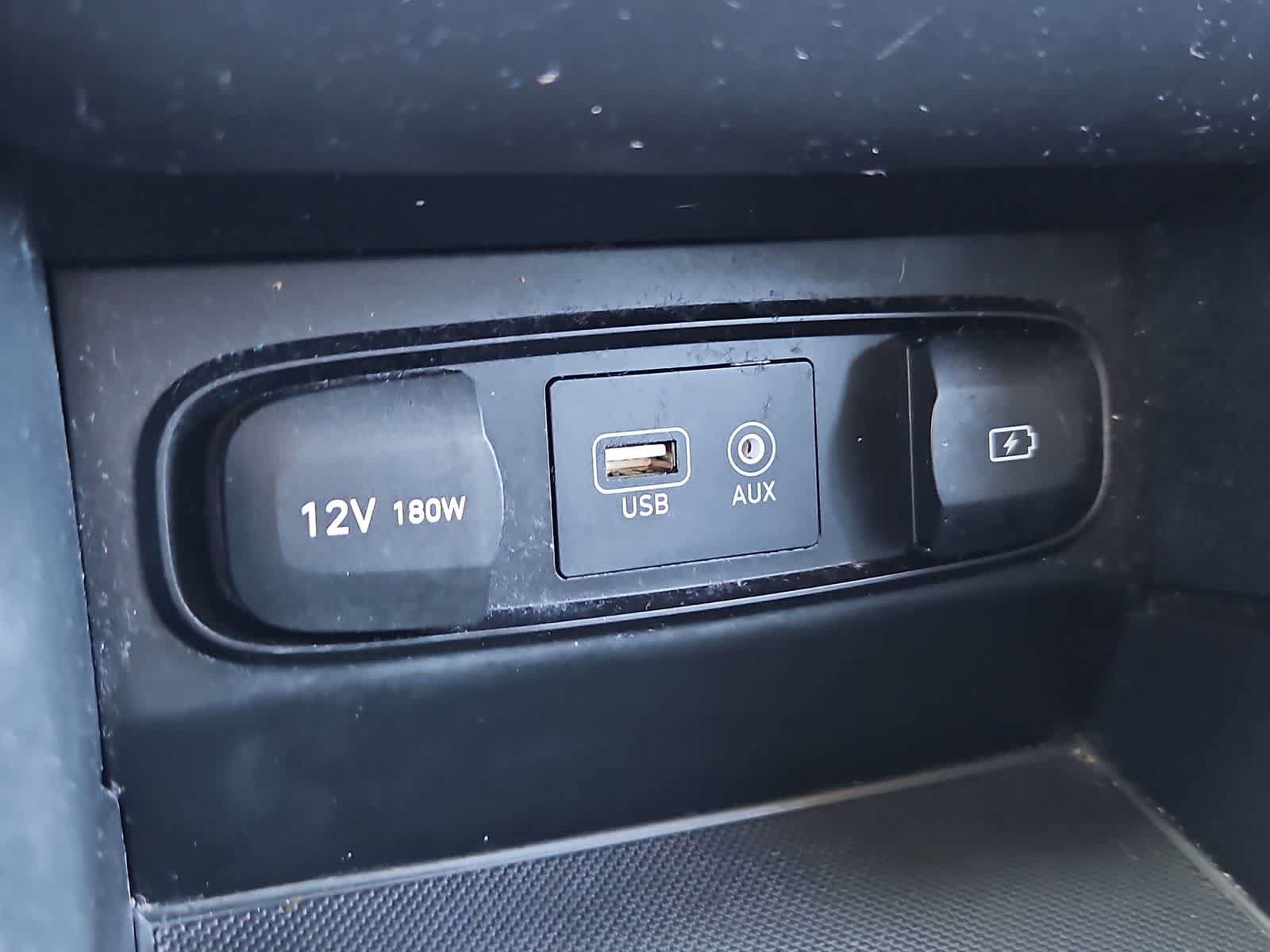 Used 2020 Hyundai Santa Fe SE FWD image 30