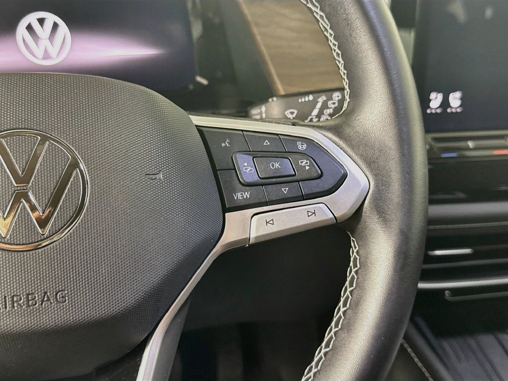 Used 2026 Volkswagen Atlas SE FWD image 14