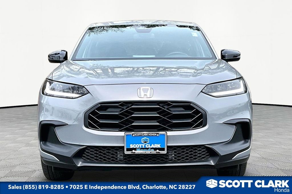 Used 2025 Honda HR-V Sport image 2