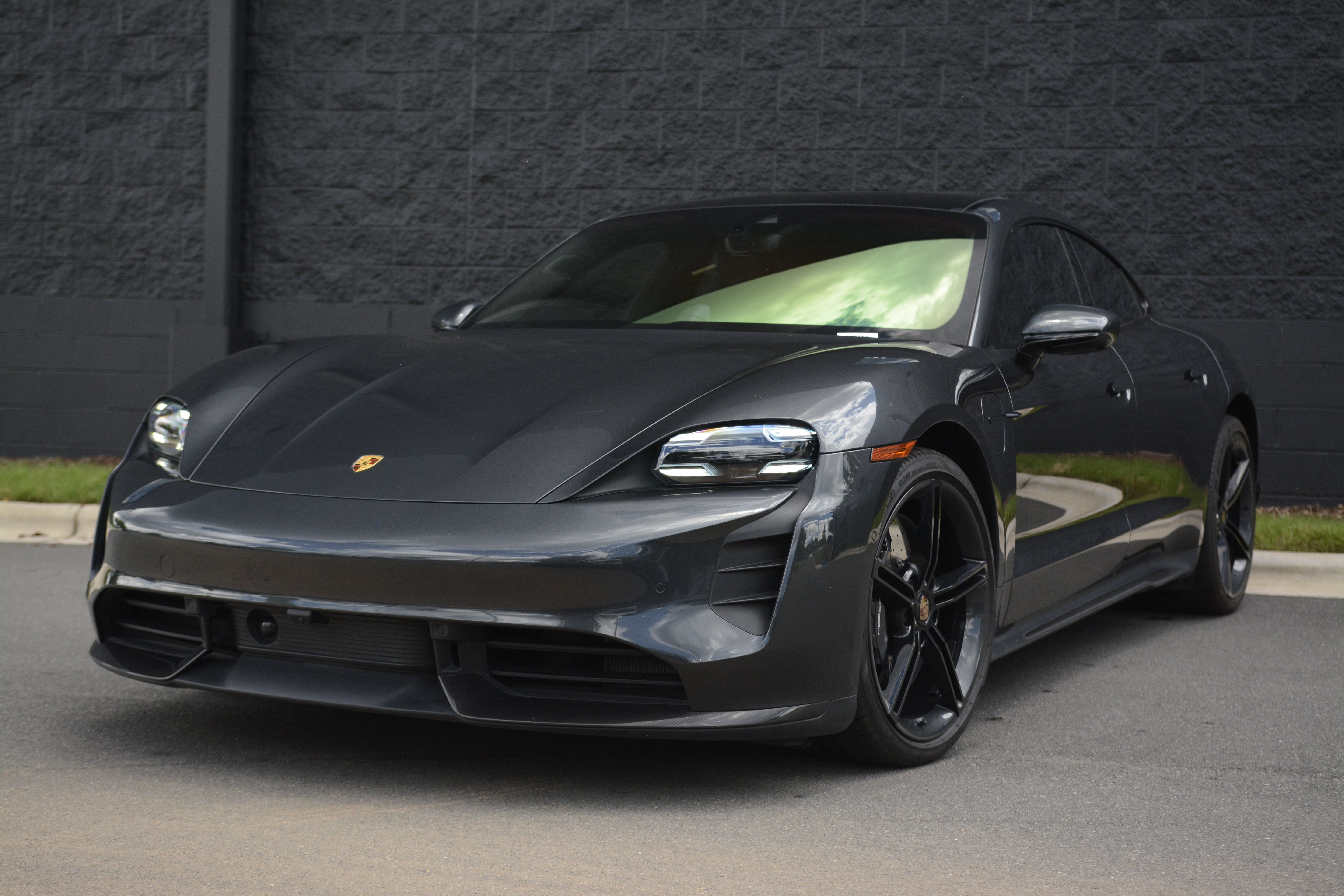 Certified 2020 Porsche Taycan Turbo S AWD/4WD image 41