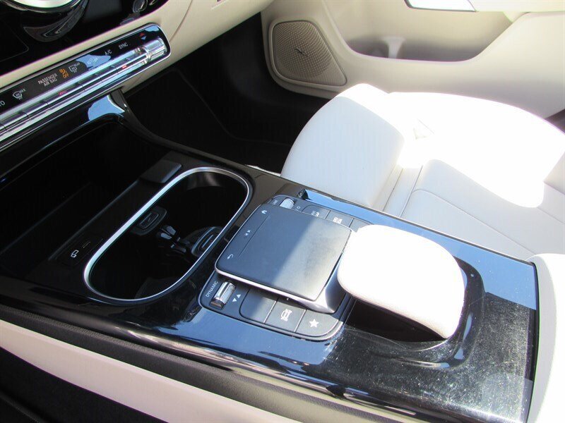Used 2021 Mercedes-Benz CLA 250 image 16