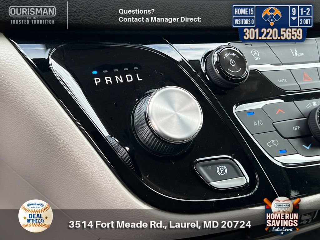 Used 2022 Chrysler Pacifica Touring-L FWD image 15
