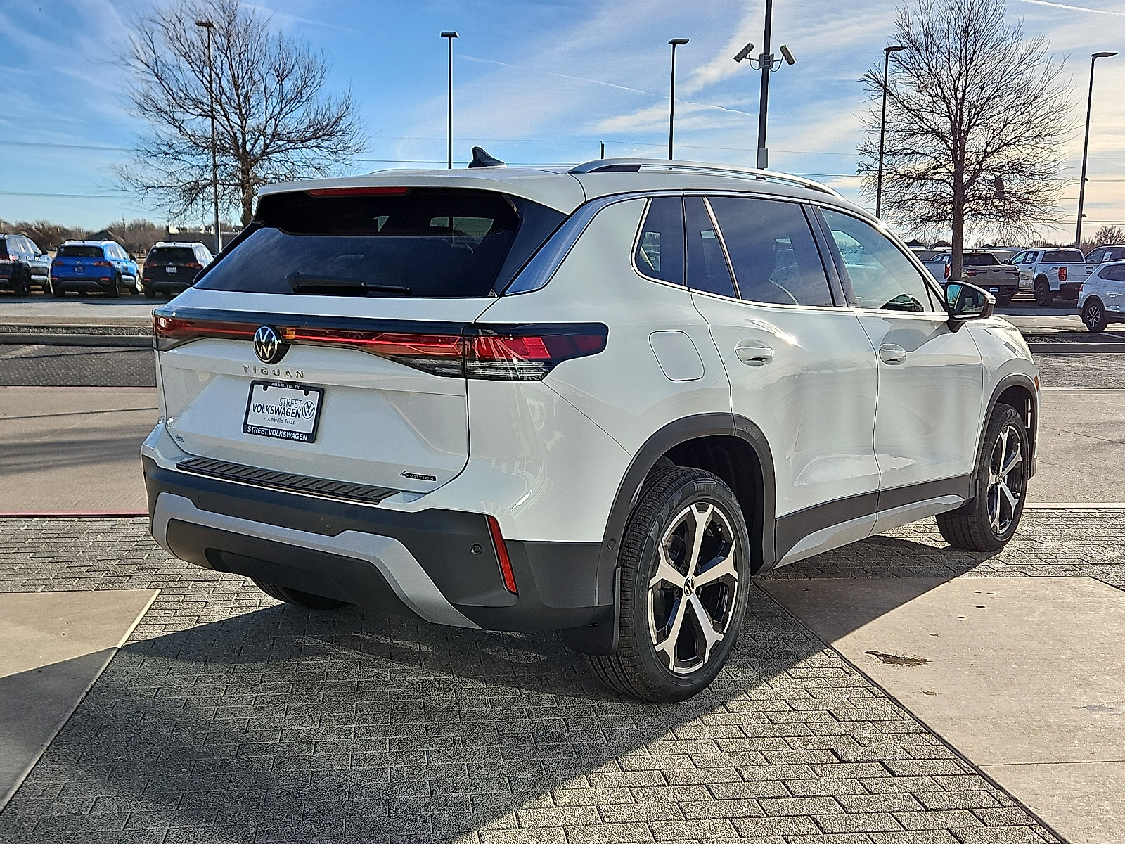 New 2026 Volkswagen Tiguan SE image 4