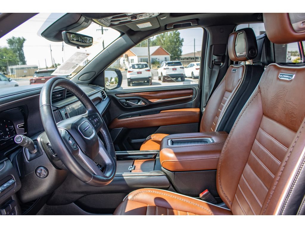 Used 2023 GMC Yukon Denali Ultimate AWD/4WD image 29