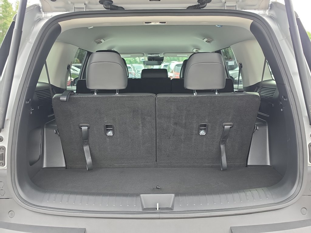 Used 2025 Hyundai Santa Fe SEL FWD image 10