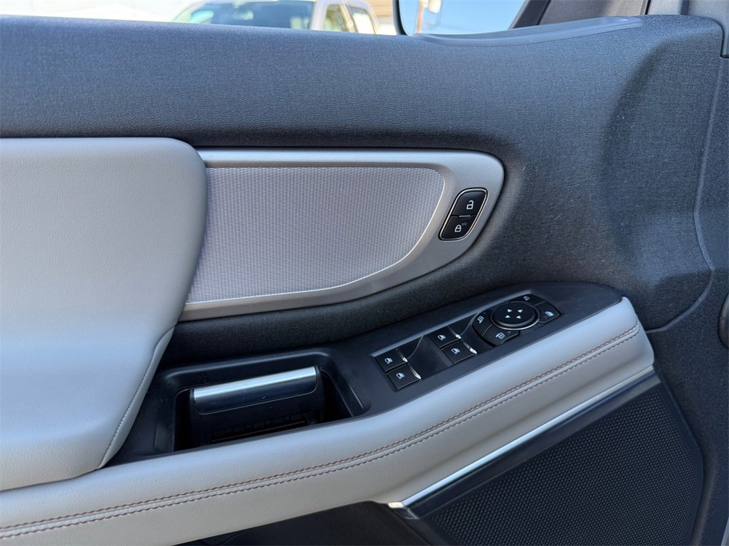 Certified 2025 Ford Expedition Max Active image 23