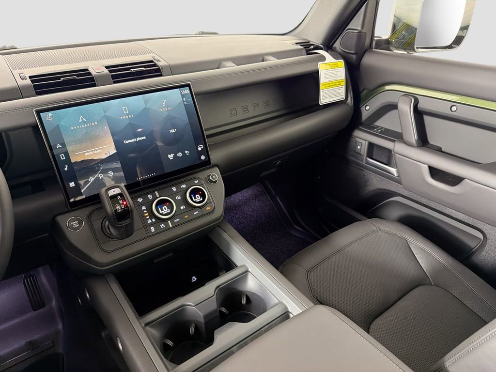 New 2026 Land Rover Defender 110 X-Dynamic SE AWD/4WD image 25