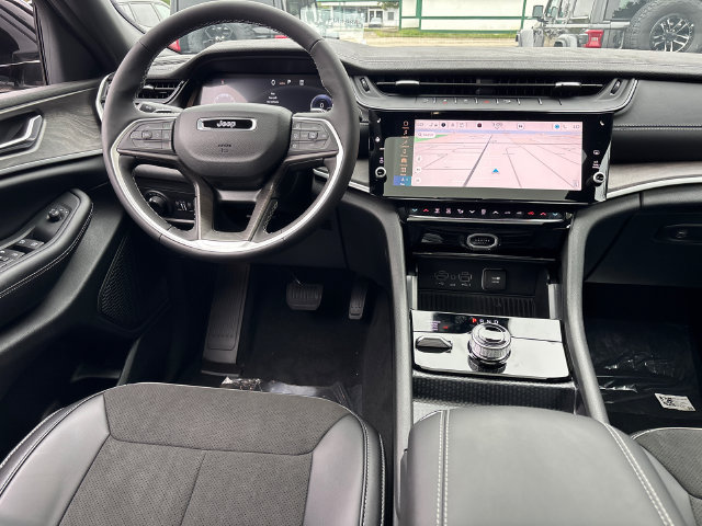 New 2027 Jeep Grand Cherokee 4WD image 14