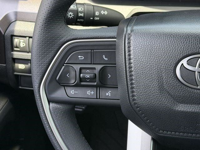 New 2026 Toyota 4Runner SR5 AWD/4WD image 11