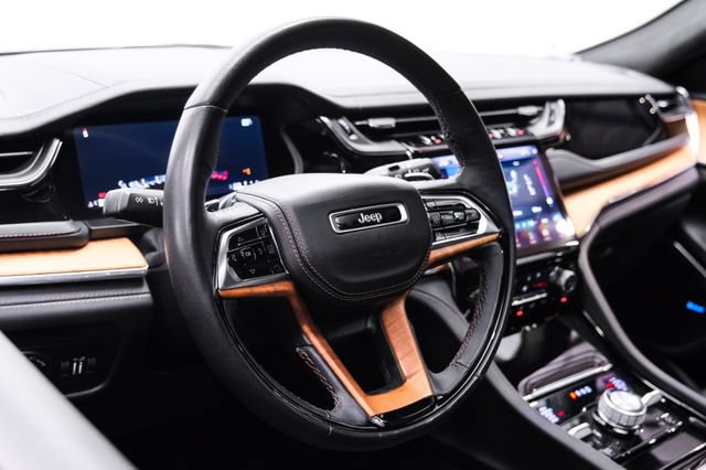 Used 2023 Jeep Grand Cherokee L Summit AWD/4WD image 41