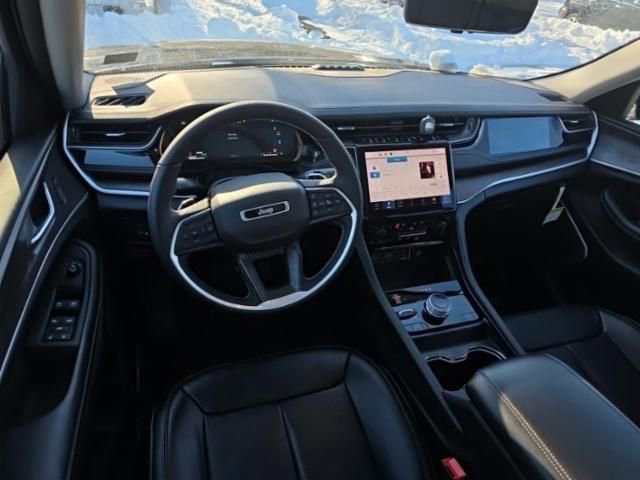 Used 2023 Jeep Grand Cherokee 30th Anniversary image 11