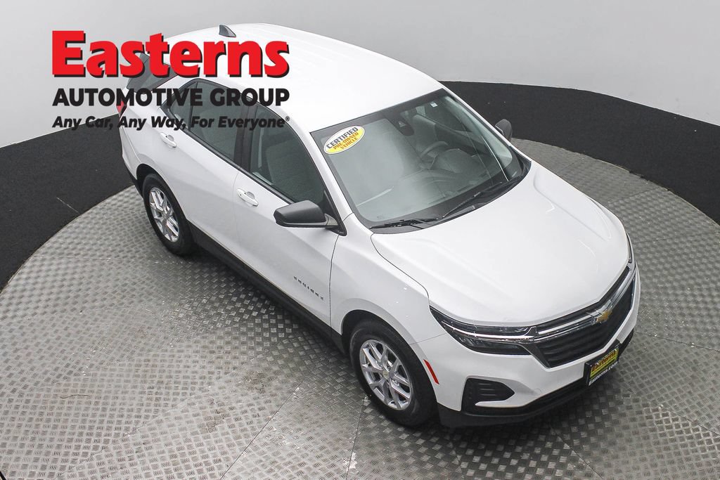 Used 2023 Chevrolet Equinox LS w/ Driver Confidence II Package FWD image 3