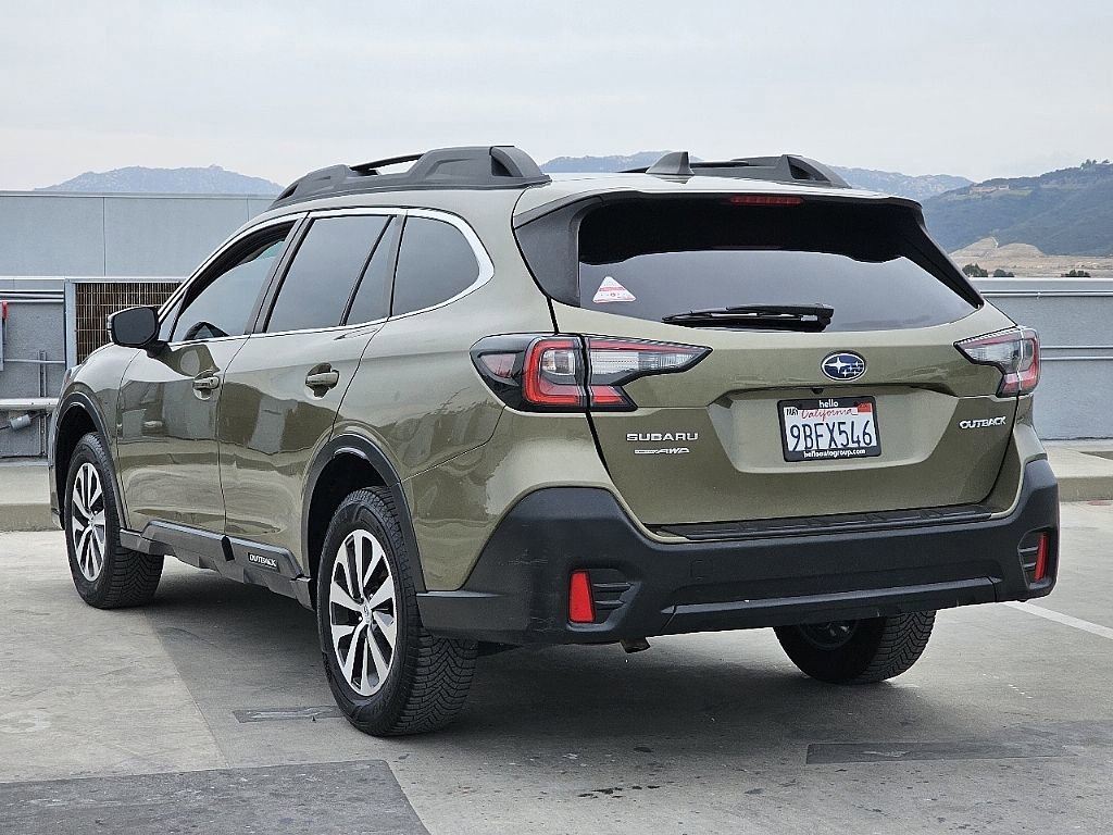 Used 2022 Subaru Outback Premium image 15